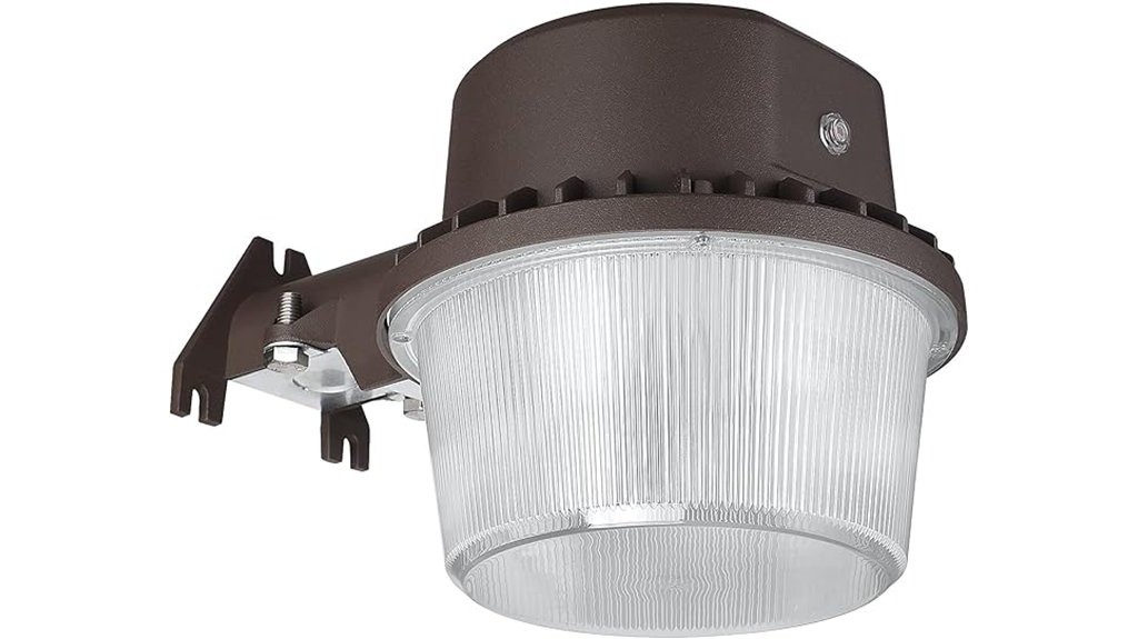 photocell equipped barn lighting